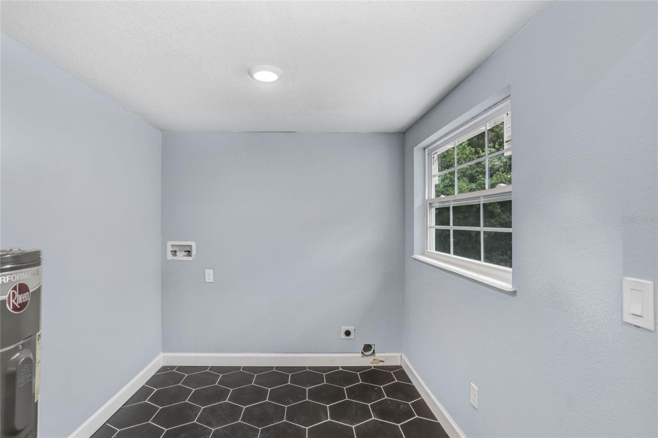 310 S Delaney Avenue , Avon Park, FL 33825 Photo