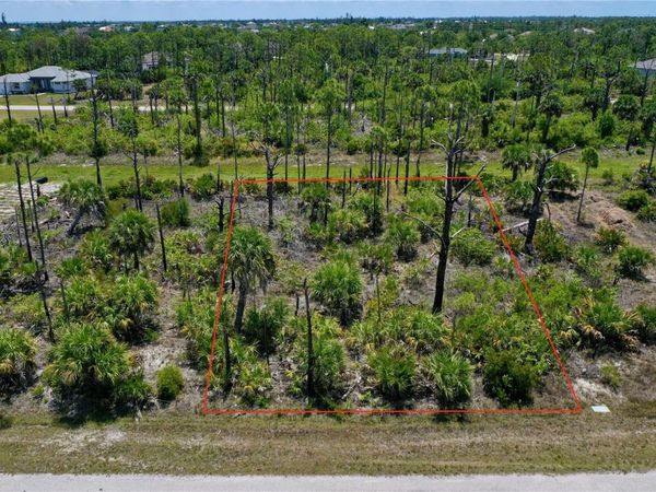 8228 LEAFY WAY , PORT CHARLOTTE, FL 33981