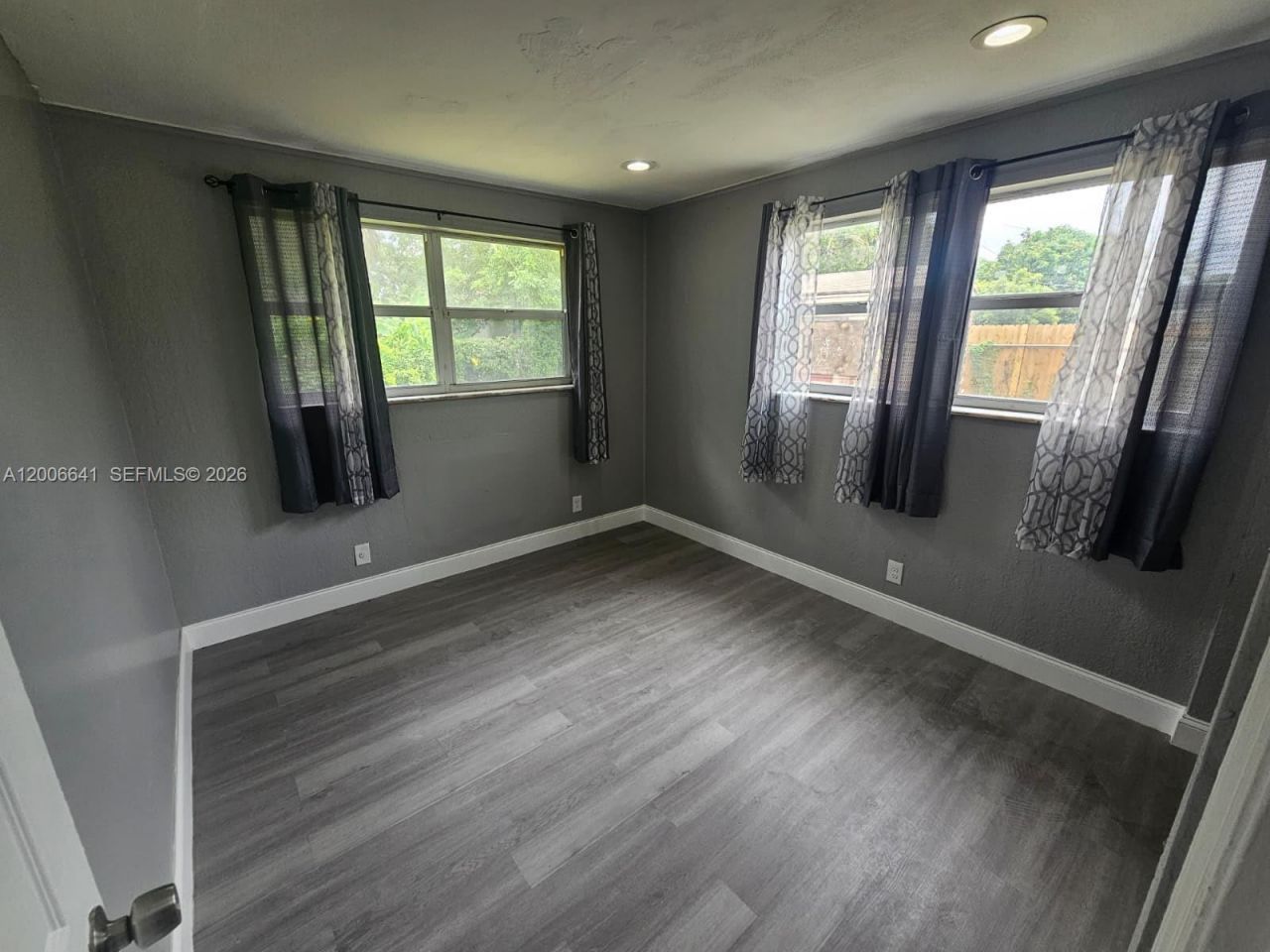 1118 NW 43rd Ter, Lauderhill, FL 33313 Photo