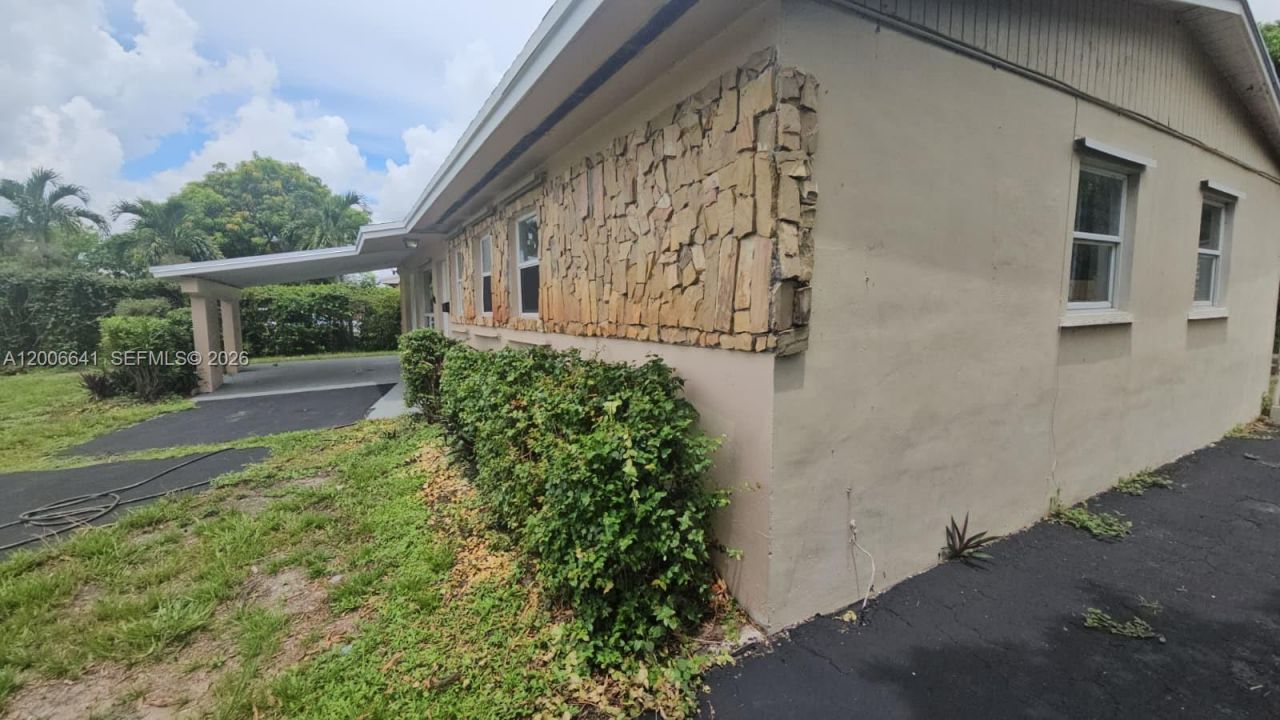 1118 NW 43rd Ter, Lauderhill, FL 33313 Photo