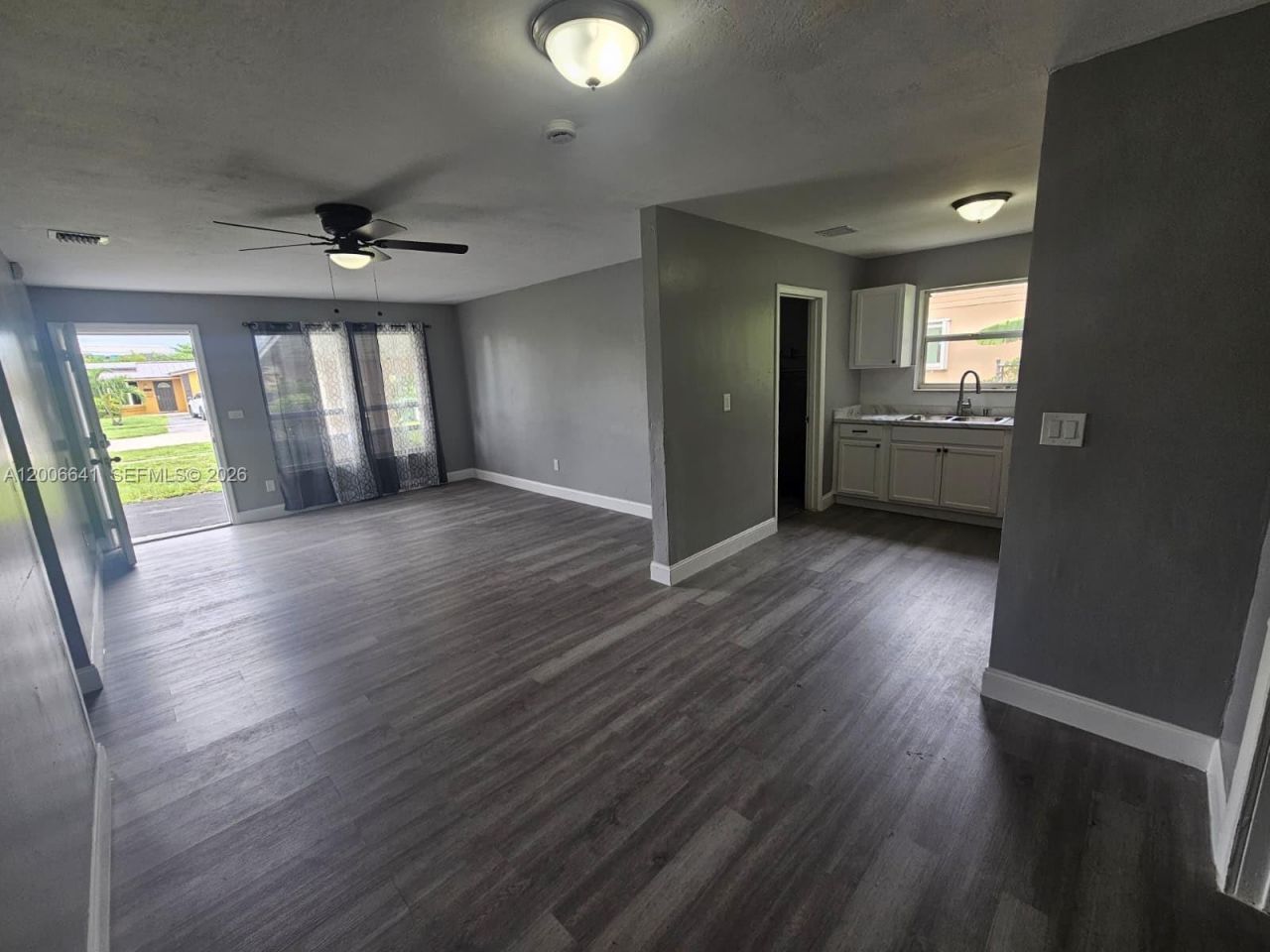 1118 NW 43rd Ter, Lauderhill, FL 33313 Photo
