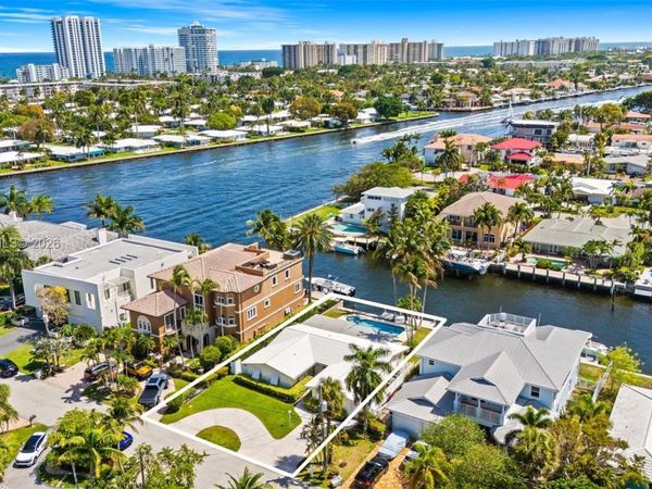 2548 SE 12th St, Pompano Beach, FL 33062