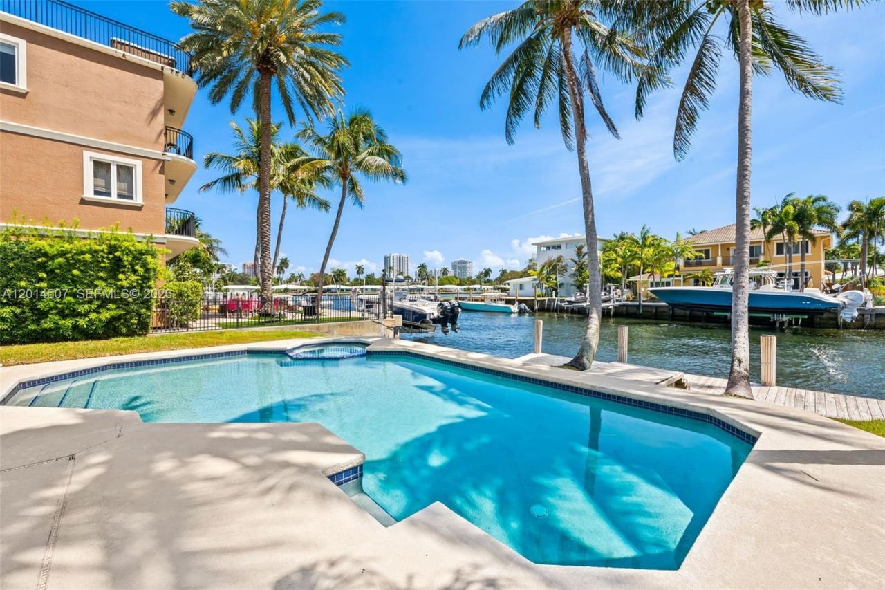 2548 SE 12th St, Pompano Beach, FL 33062 Photo