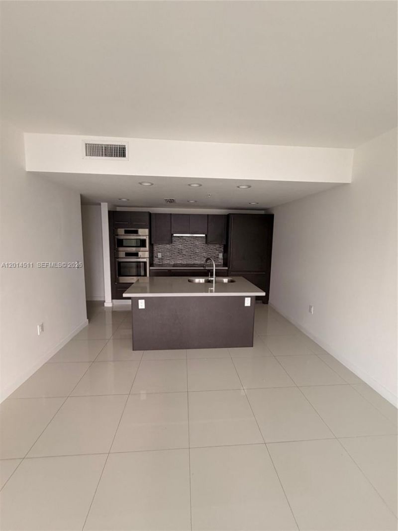 7875 NW 107th Ave, Unit 617, Doral, FL 33178 Photo