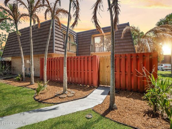 1812 Vista Oaks Circle NE , Palm Bay, FL 32905