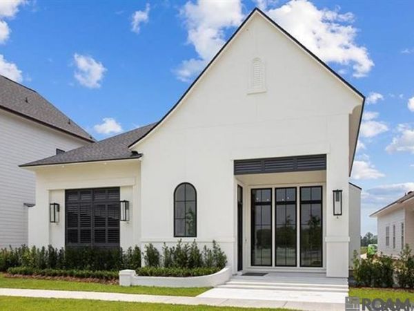 13837 Golden Holly Ln, Baton Rouge, LA 70810
