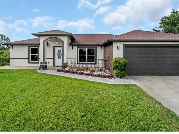 2705 41st ST W, LEHIGH ACRES, FL 33971