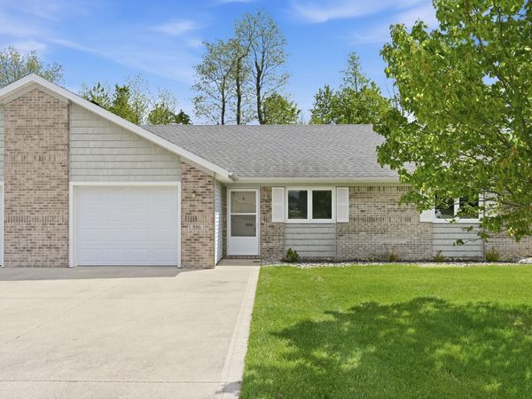 816 Katarina Court, Kendallville, IN 46755