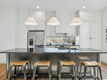 2151 Mail Avenue, Unit 103, Dallas, TX 75235