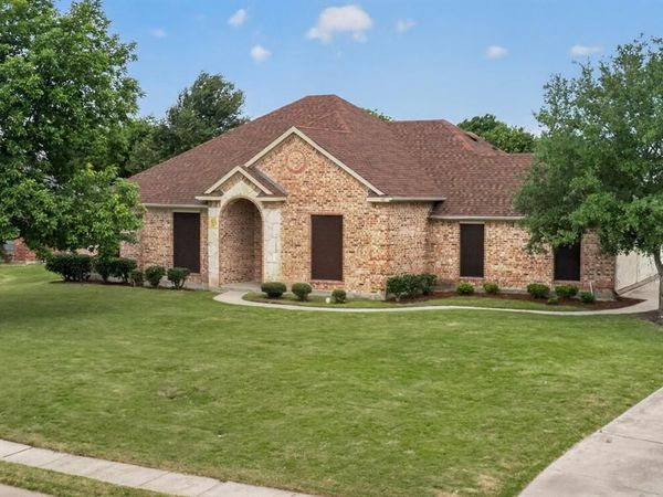 401 Champions Court, Crandall, TX 75114