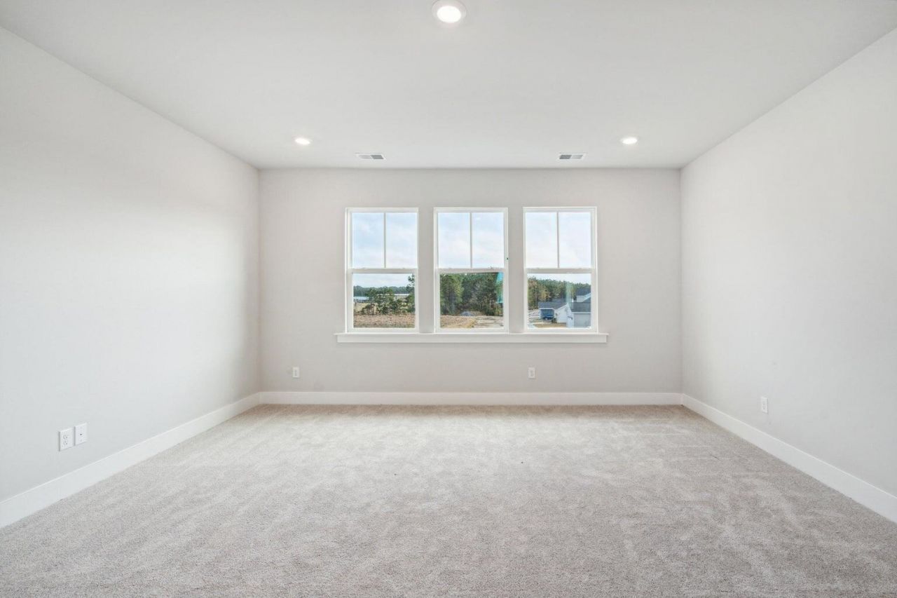 112 Beamon Loop Photo 4