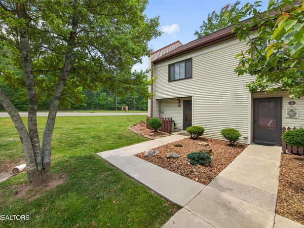 1 Wilshire Heights Drive, Crossville, TN 38558