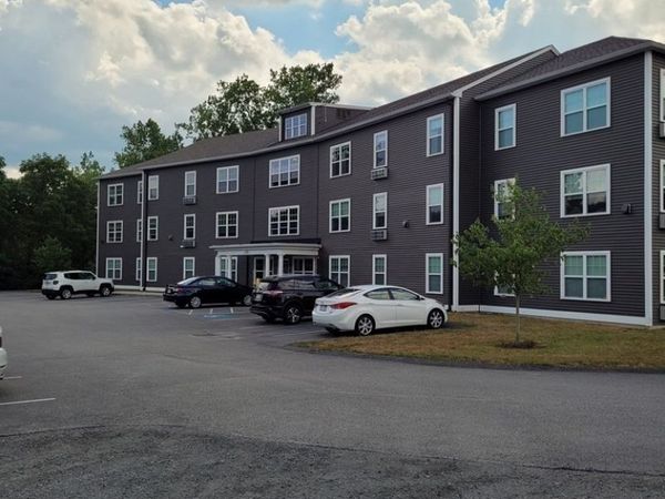 130 Spring St, Unit 202, Mansfield, MA 02048