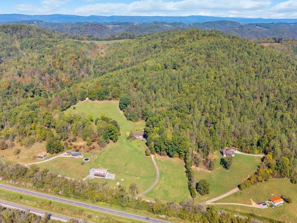 384 Sugar Pine Lane, Gate City, VA 24251