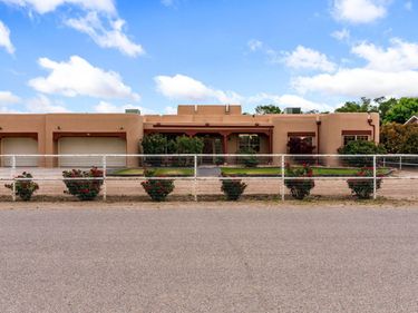 41 Inspiration Drive, Los Lunas, NM 87031