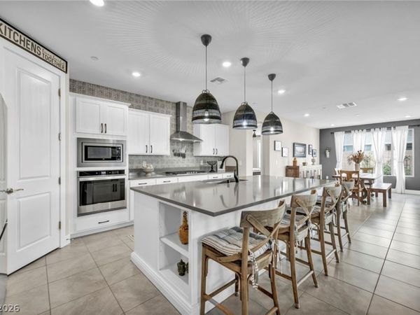 10912 Gardenova Avenue , Las Vegas, NV 89166