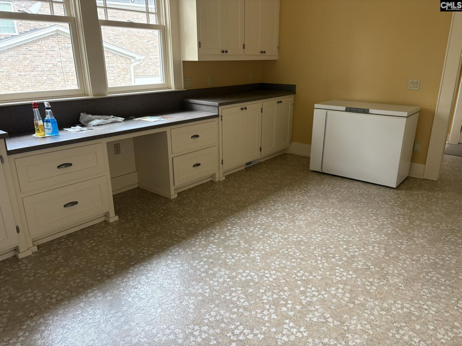 159 Greenside Drive  Photo 8