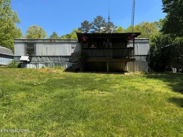 1022 Spring Hill Cir, Jamestown, TN