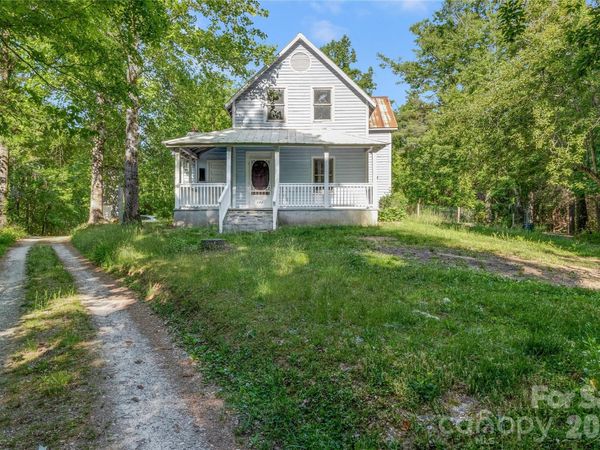 182 Wakti Ridge Road , Saluda, NC 28773