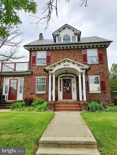 401 E LANCASTER AVENUE, SHILLINGTON, PA 19607