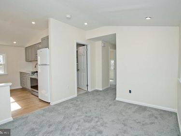 2530 2nd FLOOR CHESTNUT AVENUE, ARDMORE, PA 19003