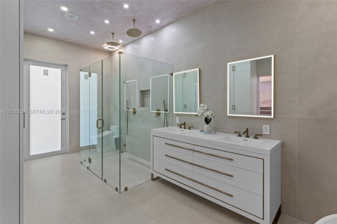 9400 Old Cutler Rd , Coral Gables, FL 33156 Photo