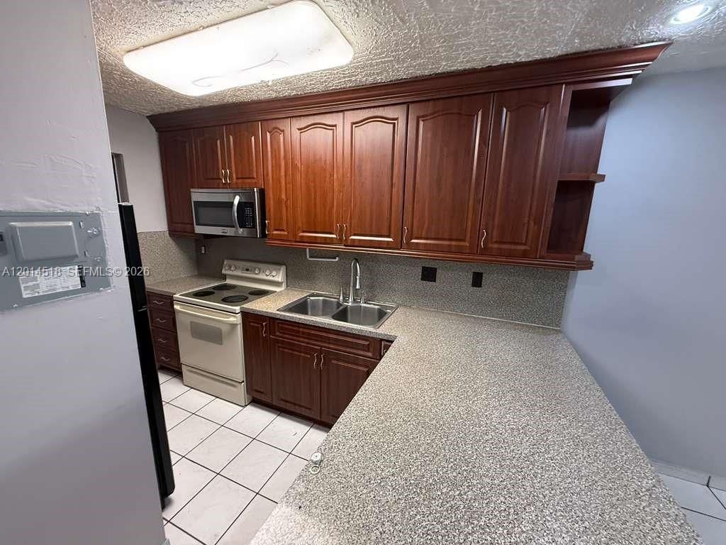 6055 W 19th Ave, Unit 215, Hialeah, FL 33012 Photo