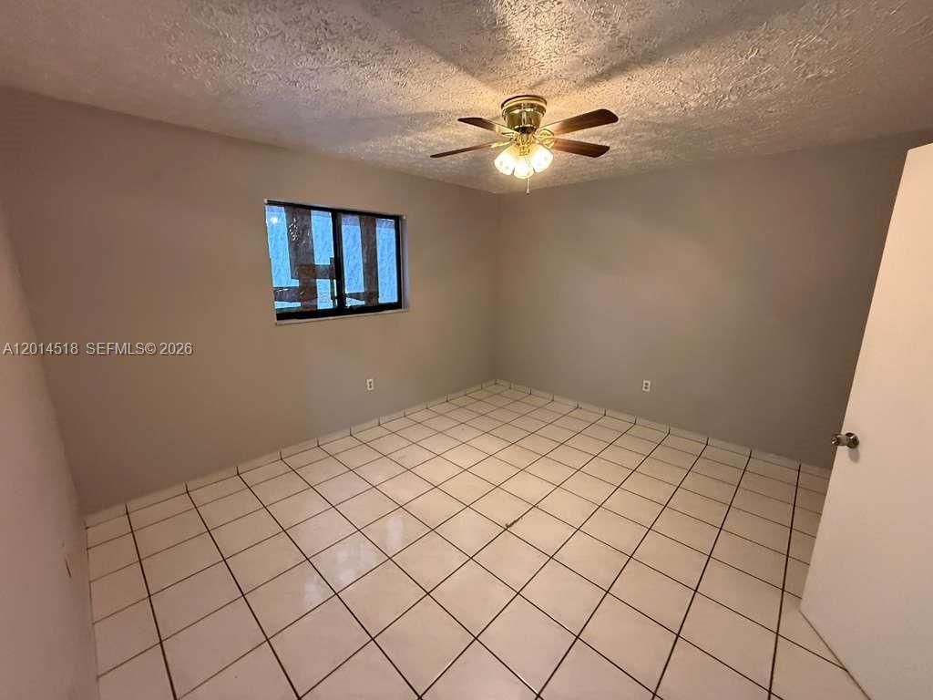 6055 W 19th Ave, Unit 215, Hialeah, FL 33012 Photo