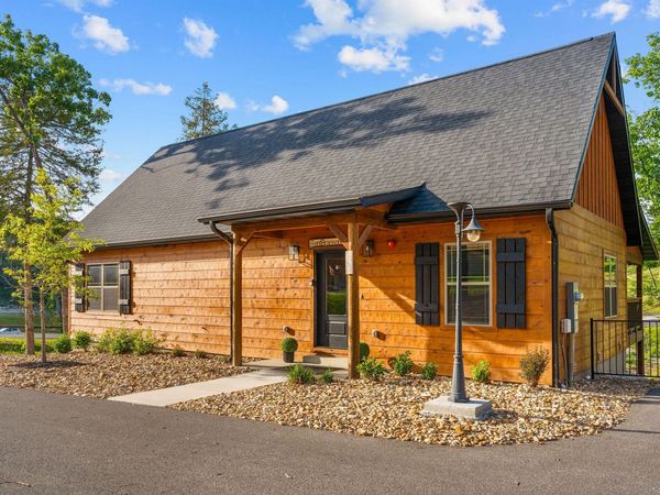 172 Ravine Roadway , Unit 30, Hollister, MO 65672