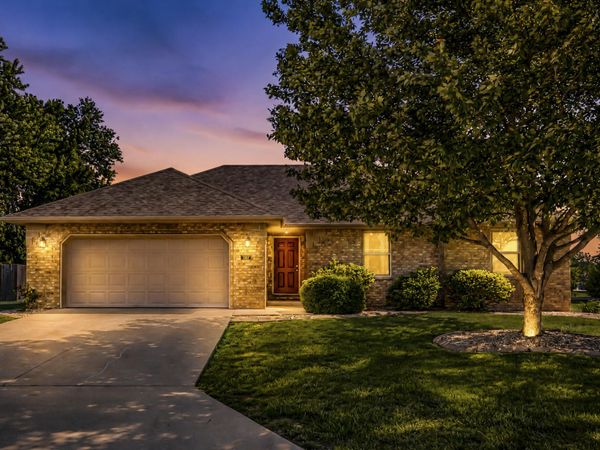 807 E Sandpiper Drive , Ozark, MO 65721