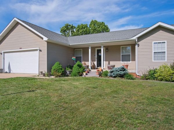 7617 Private Road 2451 , West Plains, MO 65775