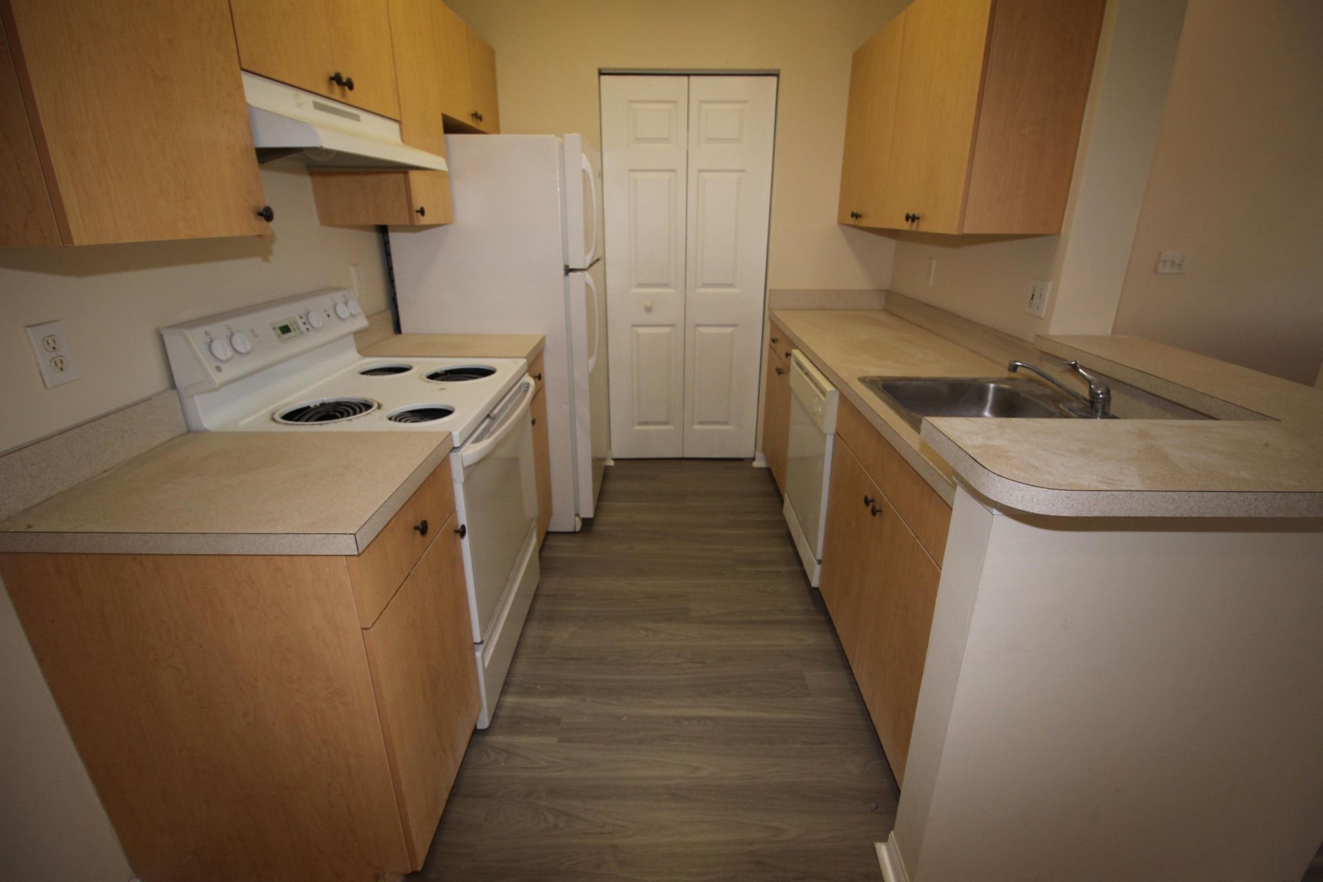 10360 S Fox Trail Road, Unit 1602, Royal Palm Beach, FL 33411 Photo