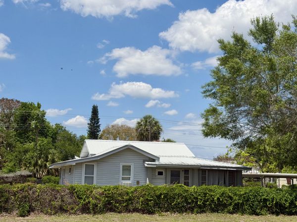 207 SE 4th Street, Okeechobee, FL 34974