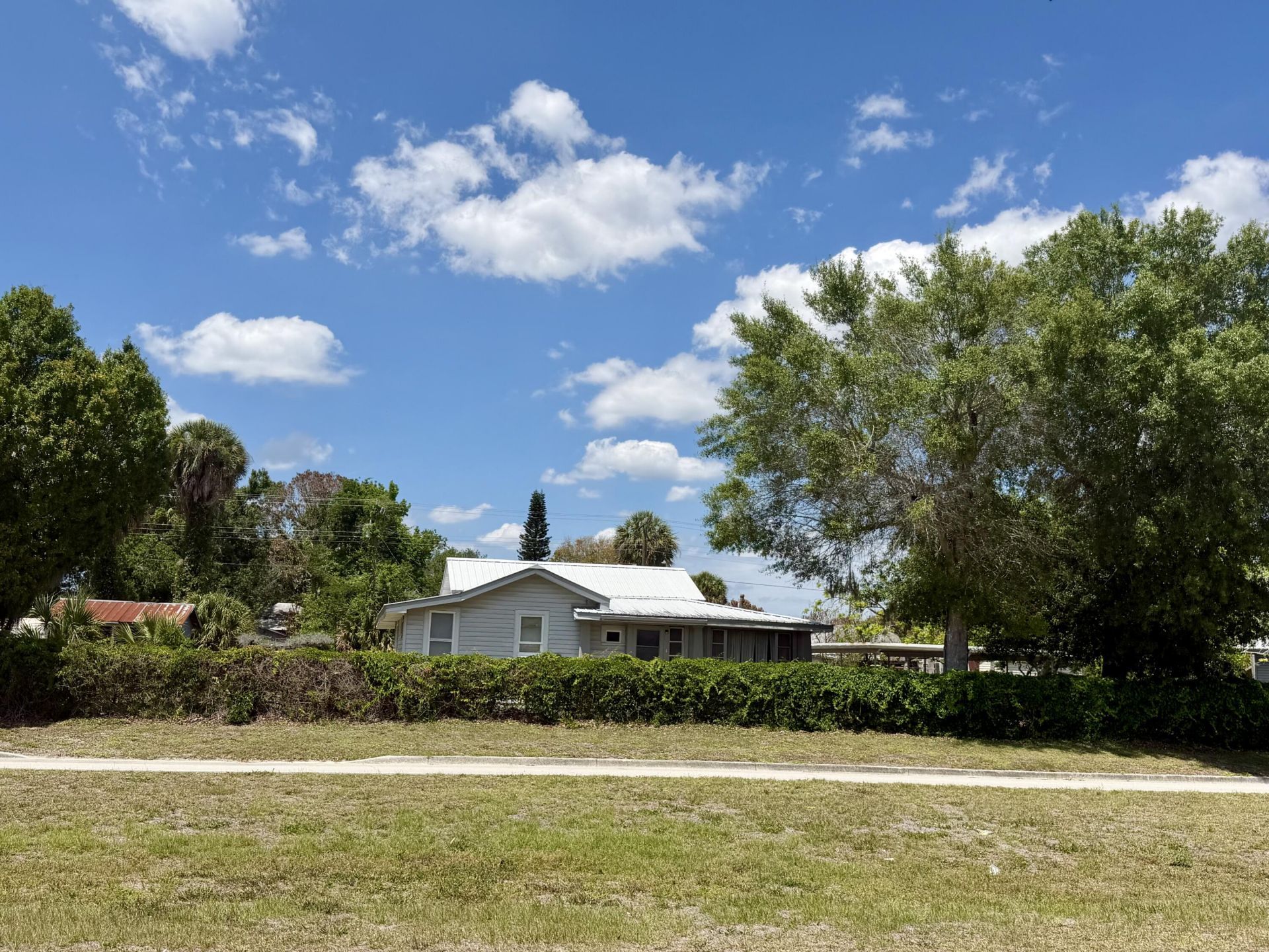 207 SE 4th Street, Okeechobee, FL 34974 Photo