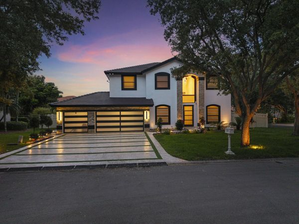 1254 NW 102nd Way, Coral Springs, FL 33071
