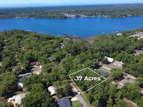 3113 Evans Ave, Navarre, FL 32566
