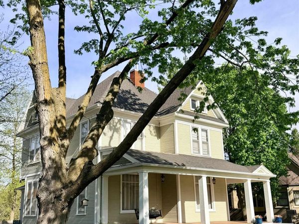 208 LAKE AVE, Storm Lake, IA 50588