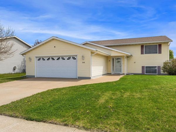 305 Mallard DRIVE, Holmen, WI 54636