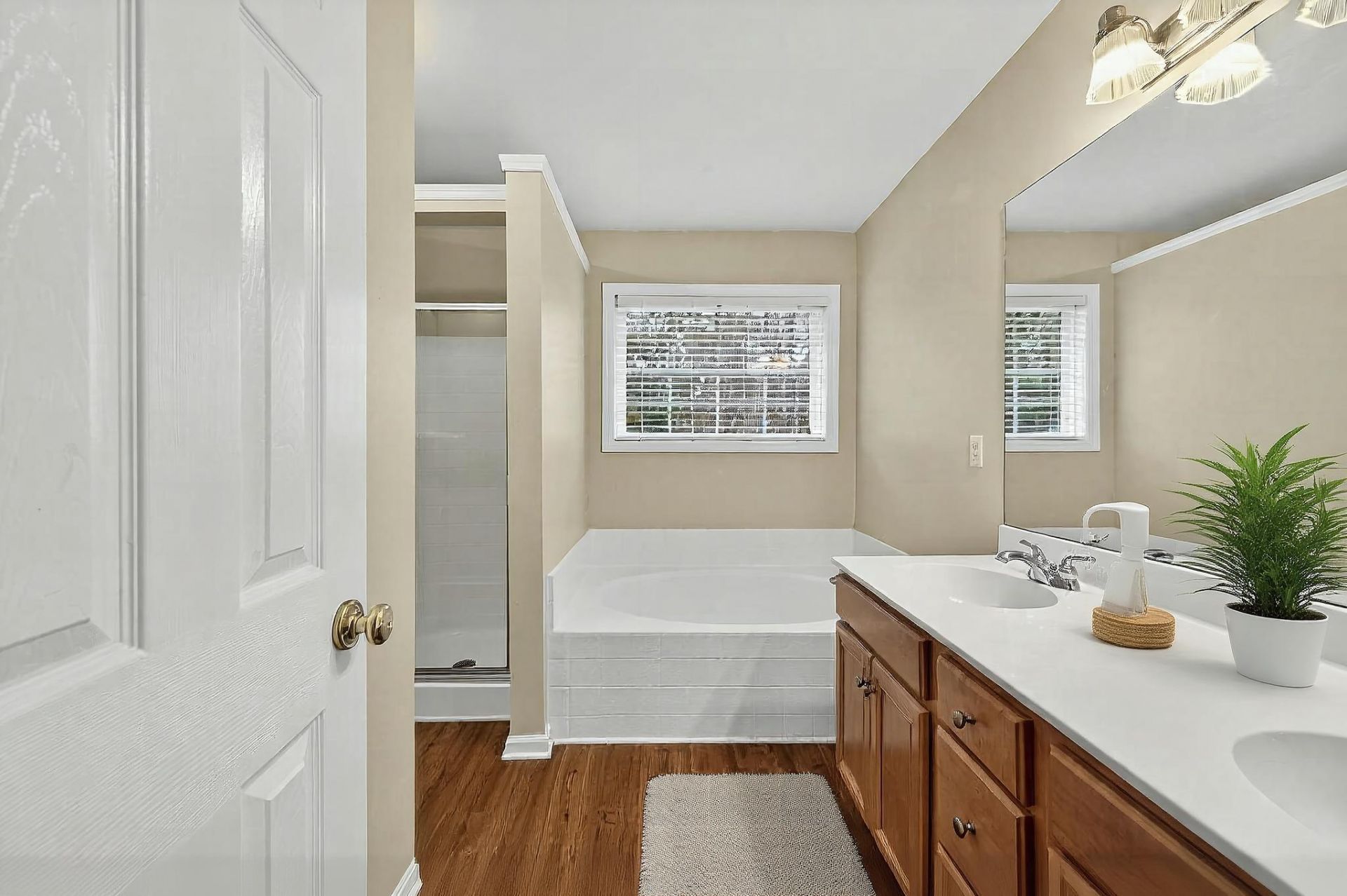176 Thousand Oaks Circle Photo 14
