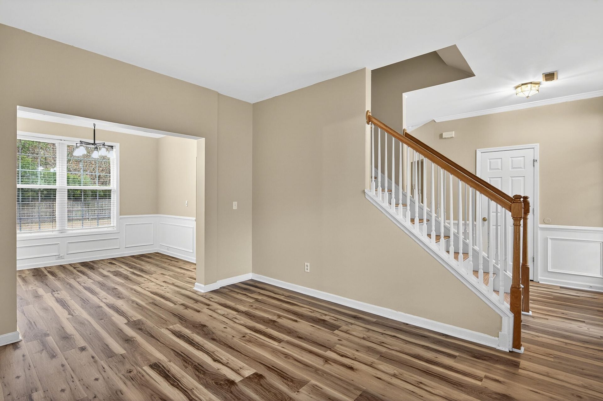 176 Thousand Oaks Circle Photo 3