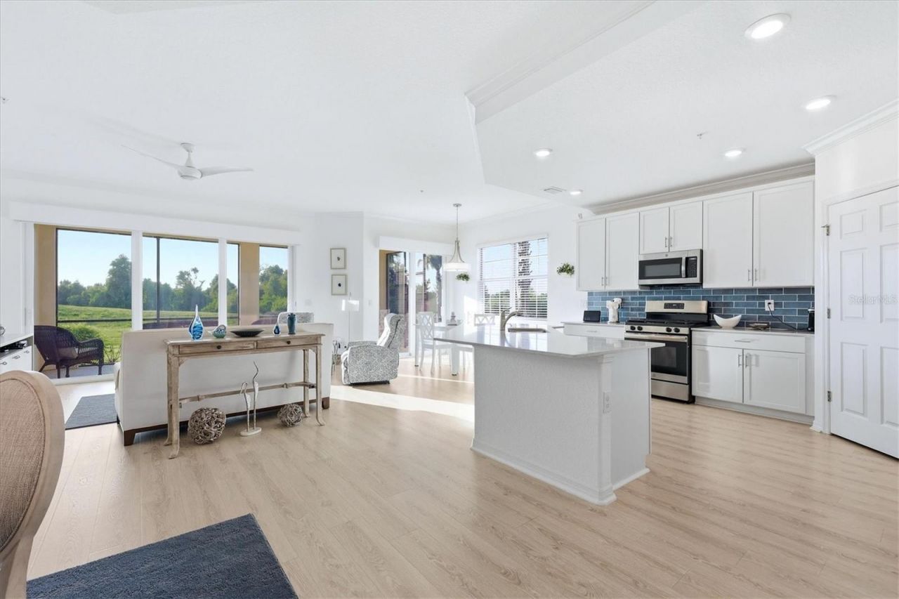 7346 Divot Loop, Unit 12B, Bradenton, FL 34202 Photo