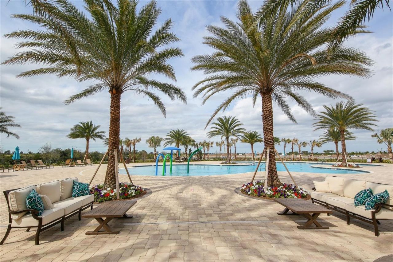 7346 Divot Loop, Unit 12B, Bradenton, FL 34202 Photo