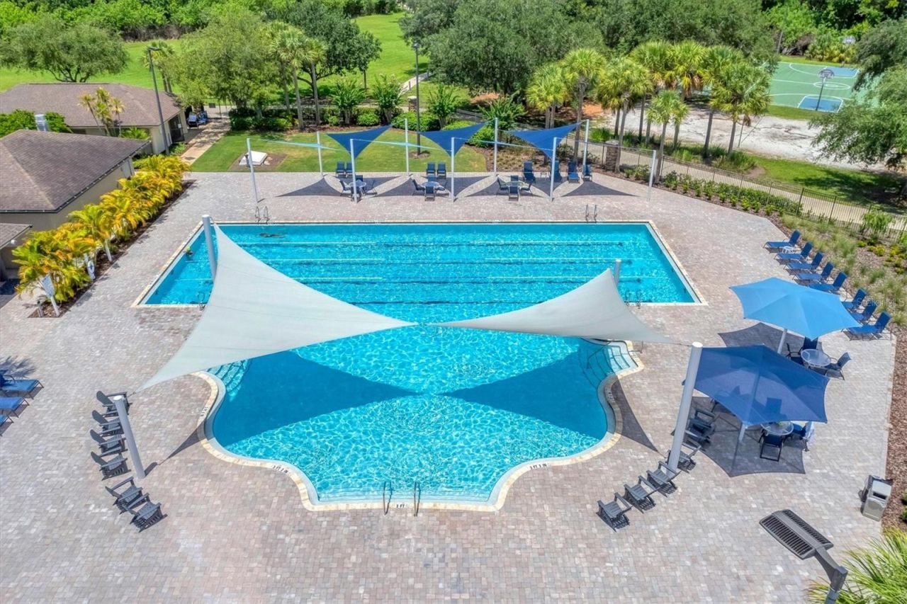 7346 Divot Loop, Unit 12B, Bradenton, FL 34202 Photo