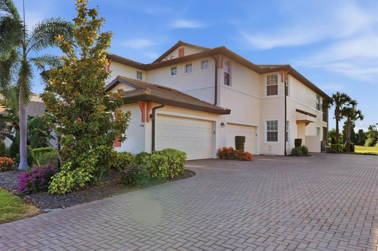 7346 Divot Loop, Unit 12B, Bradenton, FL 34202 Photo