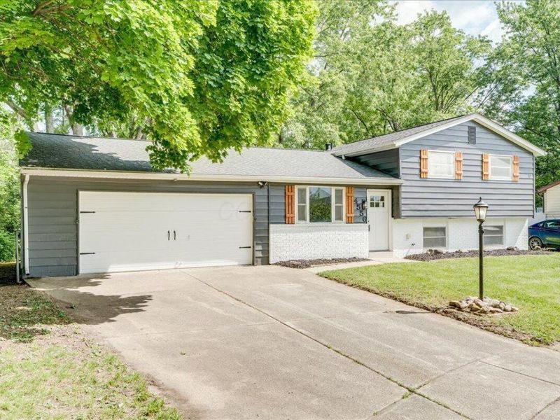 4556 Valleydale Way, Columbus, OH 43231 Photo 2