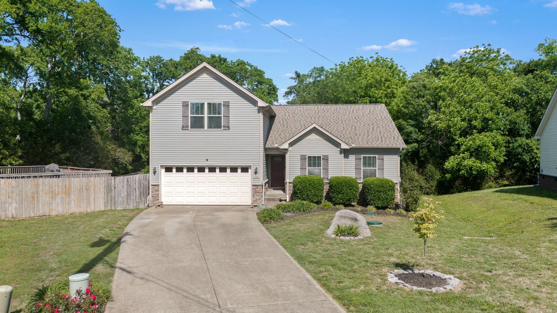 1005 Aretha Dr, Murfreesboro, TN 37128 Main Photo
