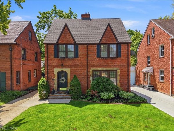 3854 Meadowbrook Boulevard , University Heights, OH 44118