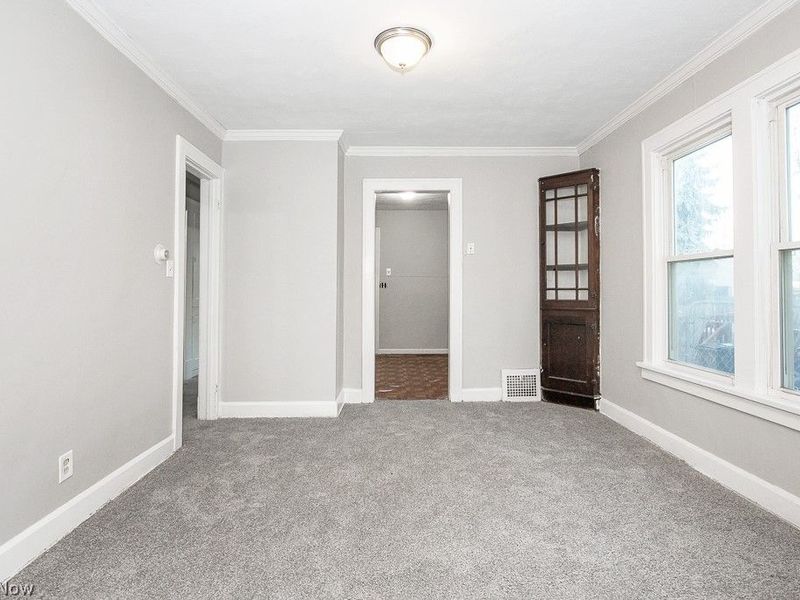 7610 Dearborn Avenue, Cleveland, OH 44102 Photo 20