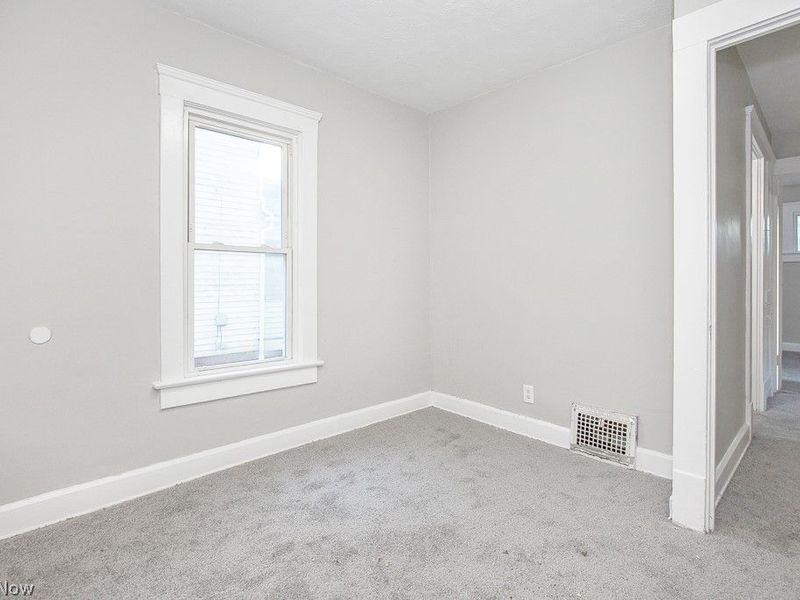 7610 Dearborn Avenue, Cleveland, OH 44102 Photo 25
