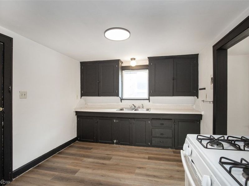 7610 Dearborn Avenue, Cleveland, OH 44102 Photo 3